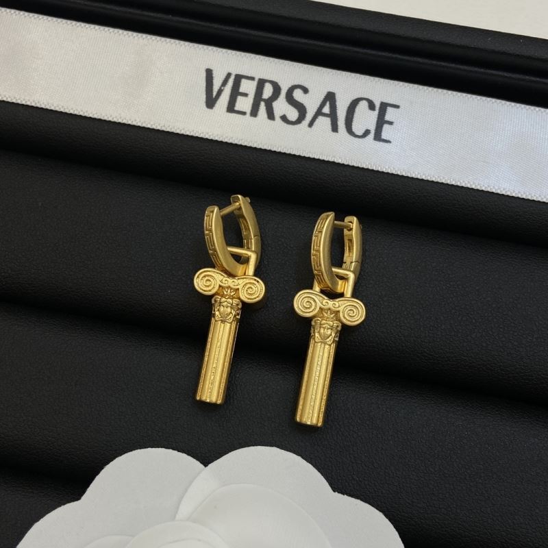 VERSACE